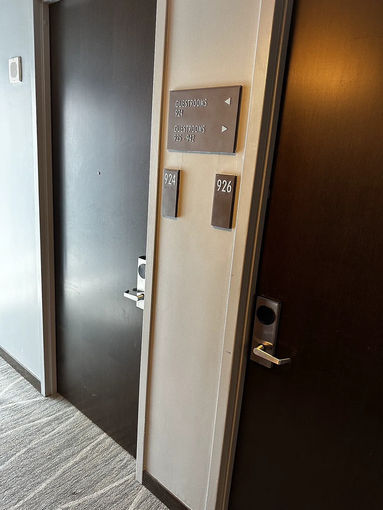 Hotel Door Sign Materials: Acrylic, Stainless Steel, LED and E-Ink
